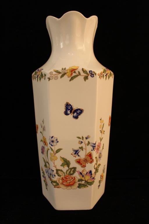 Aynsley Bone China Cottage Garden Vase Aug 11 2019 District