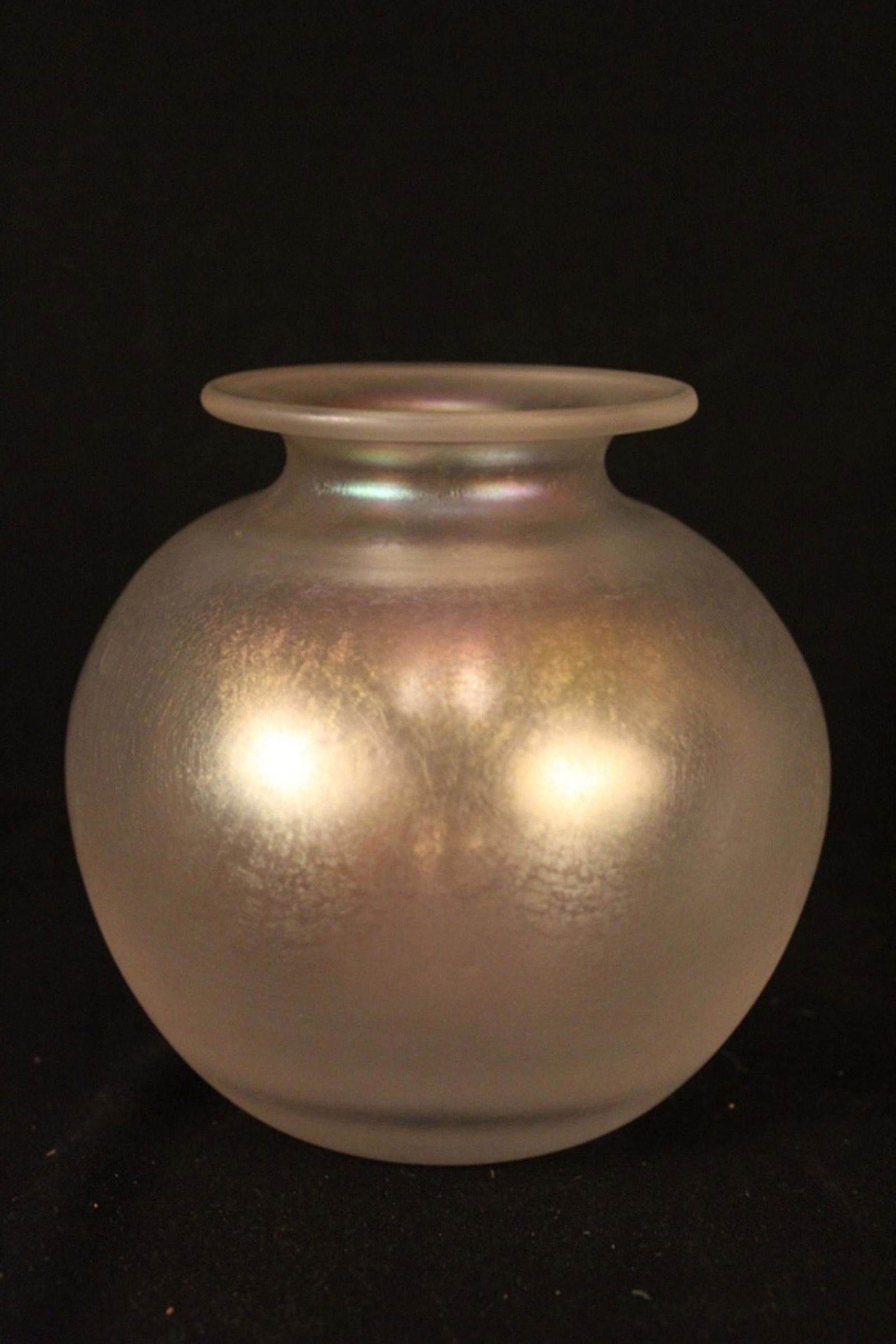 Erwin Eisch Studio Art Glass Vase: Opalescent mouth blown glass vase by Erwin Eisch. Acid etched signature on the bottom. In good condition. Approximately 5"D x 5"H