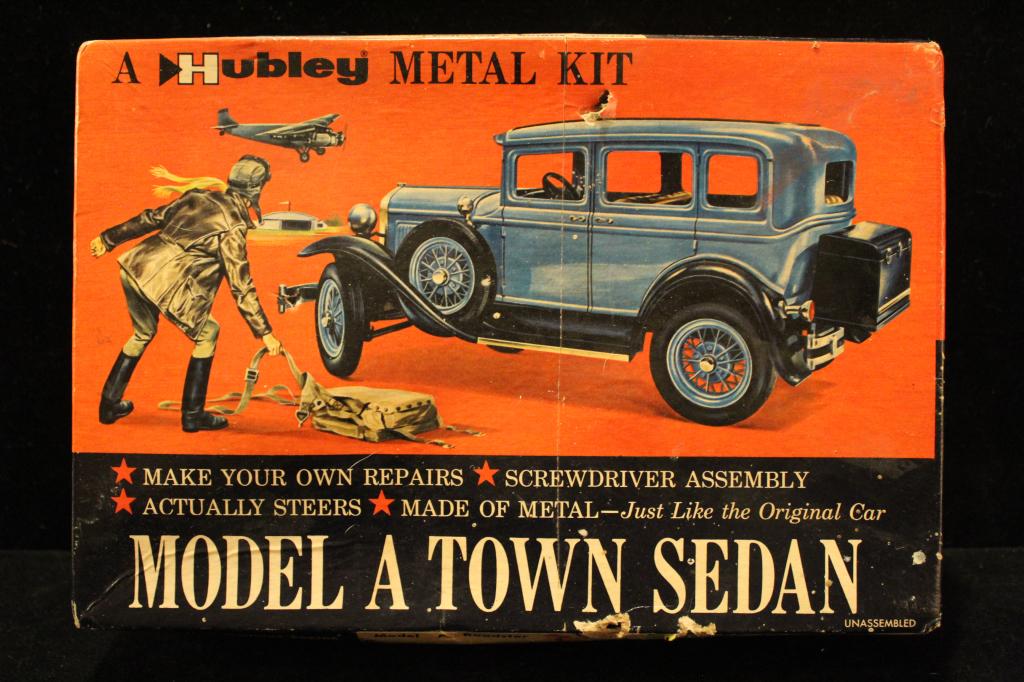 Hubley Model A Town Sedan Metal Kit: Hubley Model A Town Sedan Metal Kit. Kit parts appear all appear to be included and in orgial plastic bags; wear to box with some holes. Dimensions approximately 7" x 10 1/2" x 2 1/2"