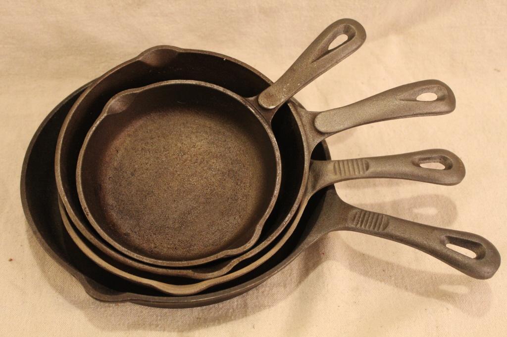 4 Benjamin Medwin Cast Iron Skillets: 4 Benjamin Medwin skillets 10.5" 2 x 8" and 6.5"
