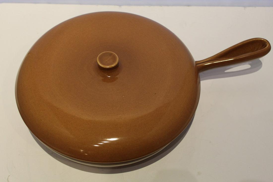 Russel Wright Iroquois Casual Skillet Fry Pan: Excellent near new condition. 15.25" L x 10.25" dia. approx.