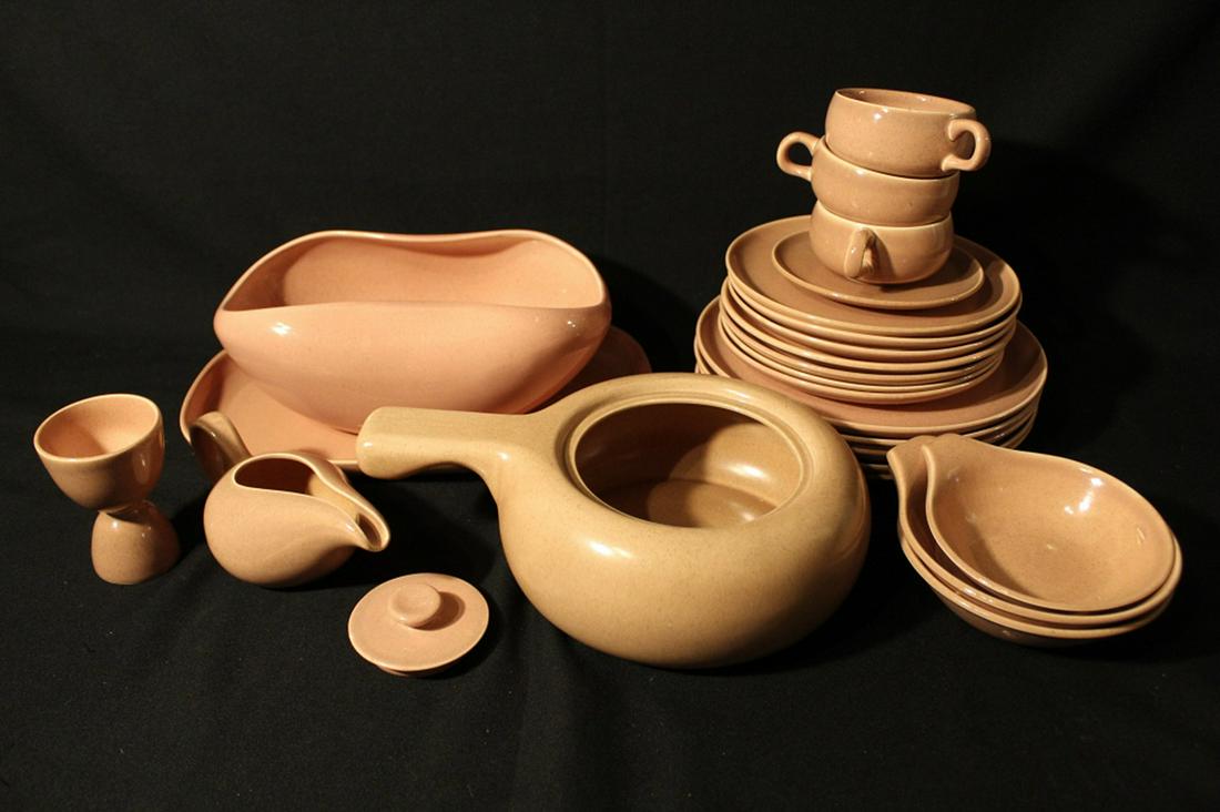 Russel Wright American Modern Coral Pink: Includes 1 serving bowl (interior crazing), 1 platter, 1 handled casserole dish (no lid), 2 lug bowls, 1 gravy pitcher, 1 egg cup, 7 salad plates, 3 bread plates, 4 cups, 1 saucer, 1 teapot lid. All g