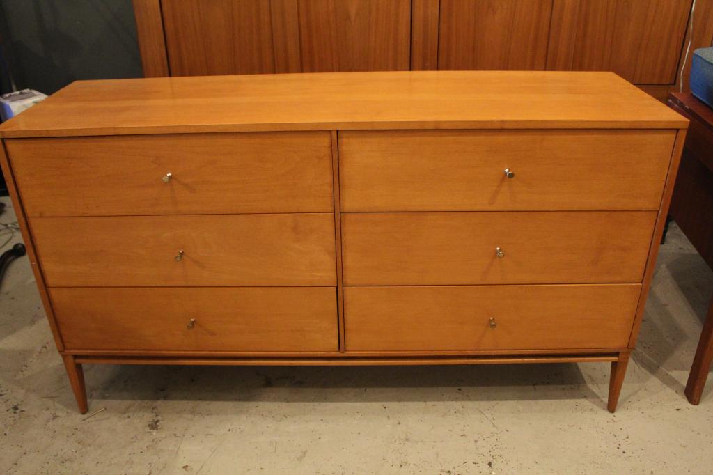 Paul McCobb Planner Group Dresser: 6 drawer dresser in solid birch construction with original finish by Winchendon. Excellent condition with very minor signs of use, age, etc. 60" W x 18.25" D x 33.25" H.