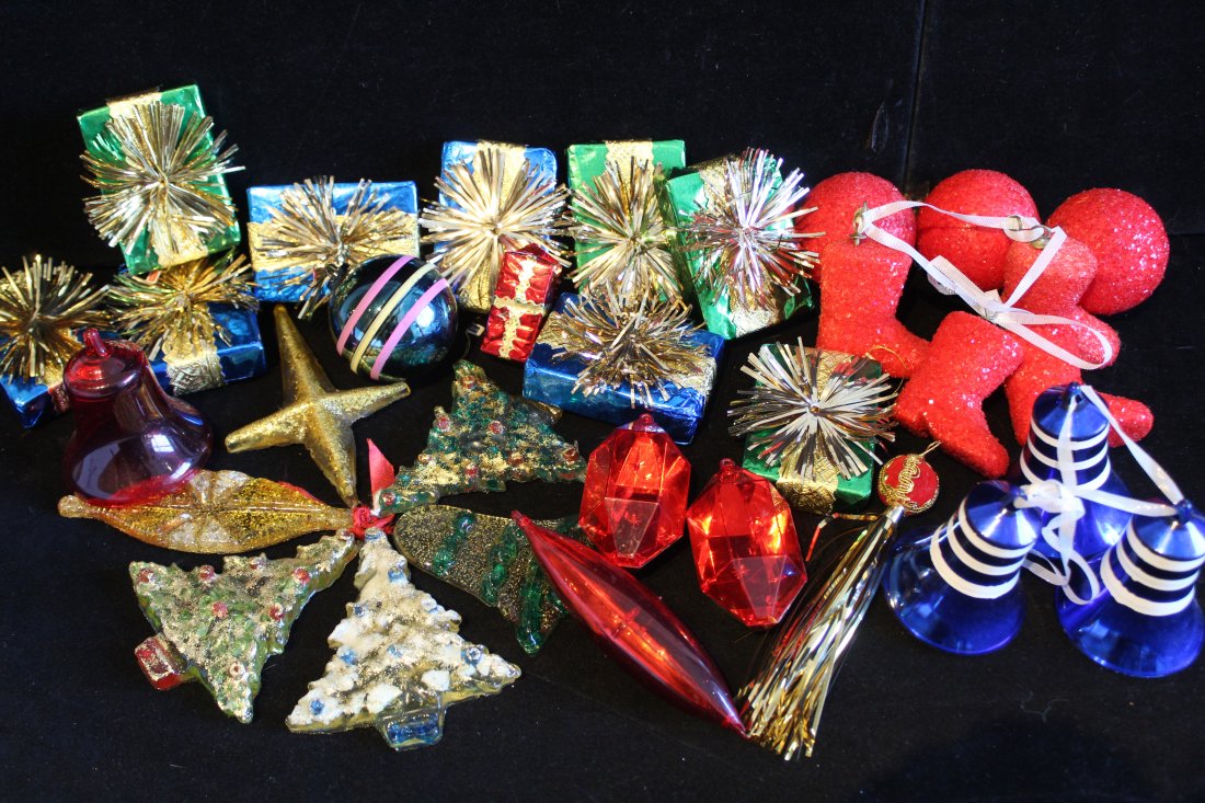 Mid Century Christmas Tree Ornaments (1 of 7)
