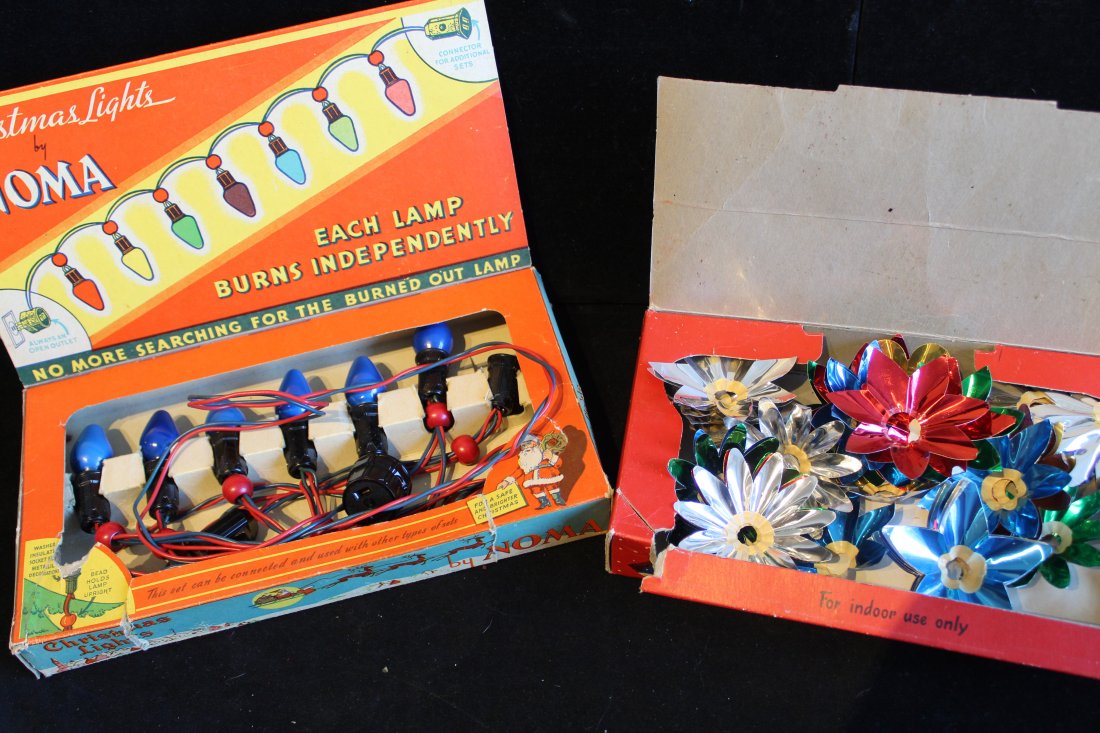 Vintage Noma Lights & Metal Light Reflectors (1 of 5)