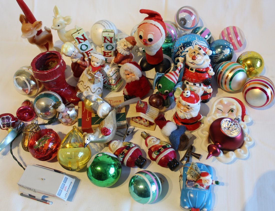 Vintage Christmas Tree Decorations (1 of 7)