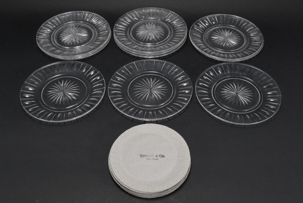 Stuart Crystal HAMPSHIRE Luncheon Salad Plates: Hand cut star and vertical hand design. Excellent condition. Set of 12. 8.5" dia.
