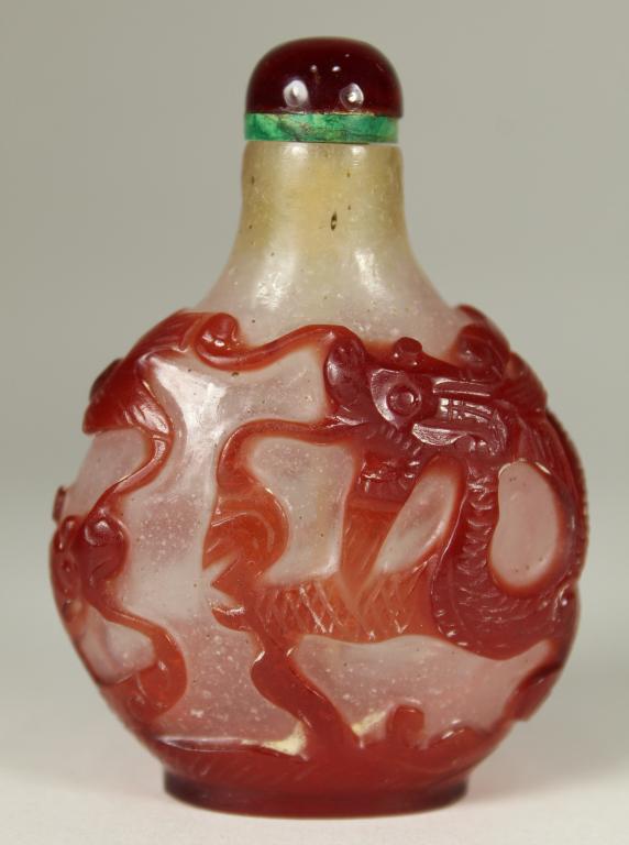 Chinese Red Overlay Glass Snuff Bottle (1 of 6)