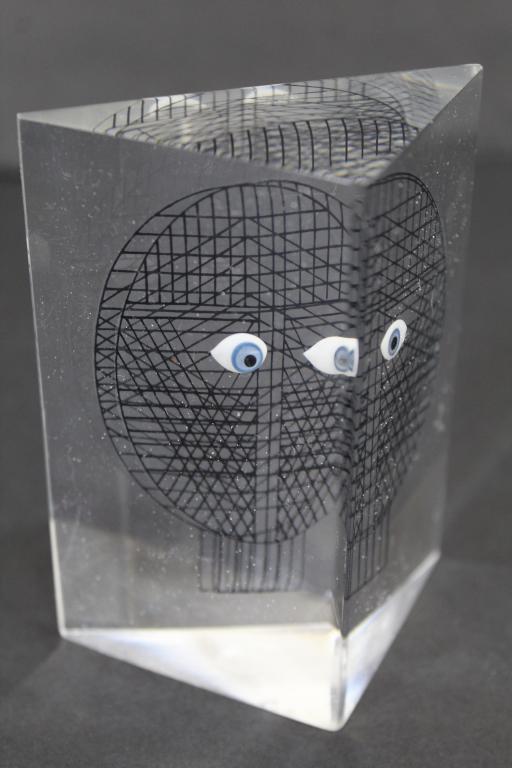 Merle Edelman Acrylic Mod Art Sculpture (1 of 5)