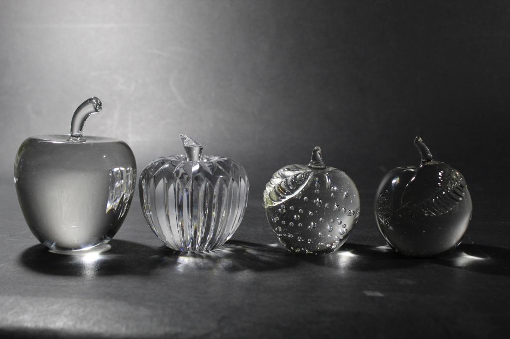 Steuben & Waterford Style Apple Paperweights (1 of 4)