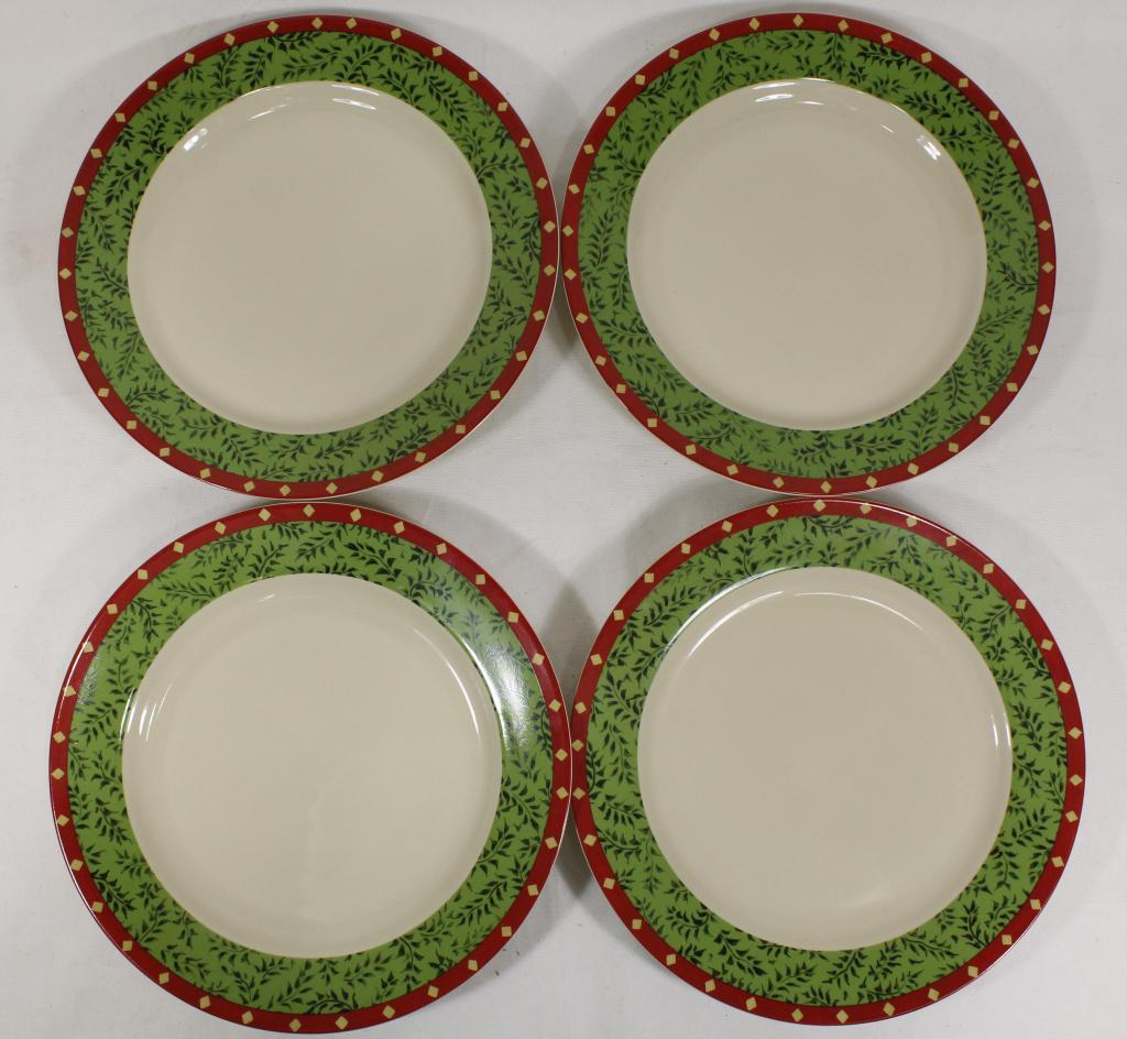 Bloomingdale's Christmas Jubilee Dinner Plates (1 of 4)