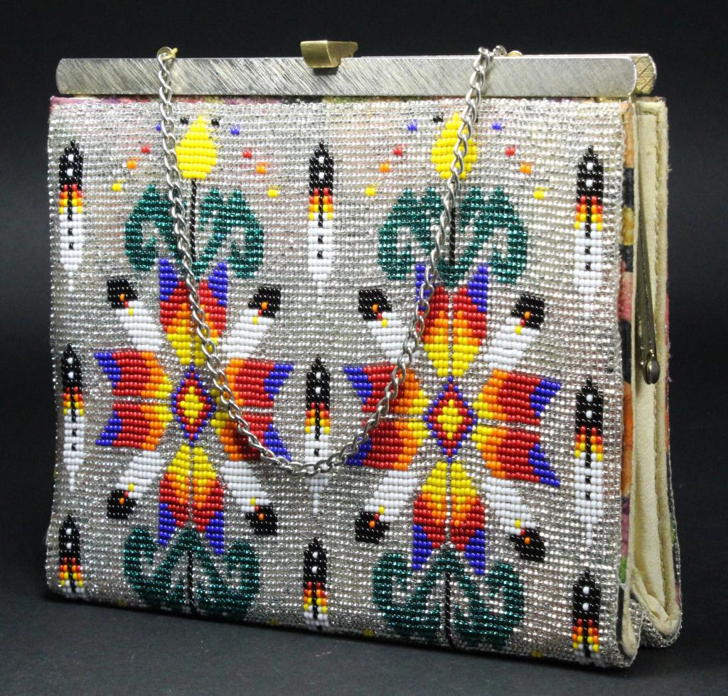 Eva Watchetaker Native American Beaded Purse (1 of 6)