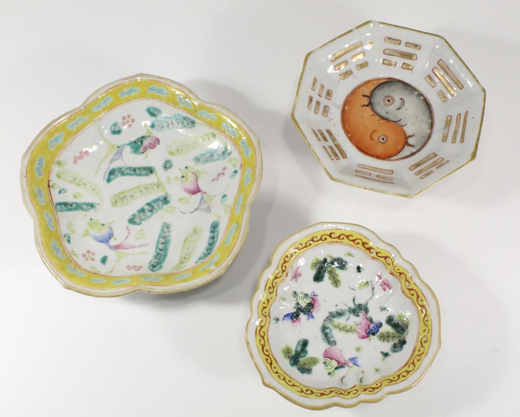 Antique Chinese Tung Chih Mark Porcelain Bowls (1 of 17)