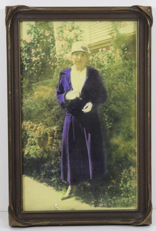 Bat Wing / Pie Crust Frame & Photographs (1 of 3)