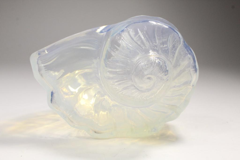 Lalique / Sabino Style French Glass Nautilus Shell (1 of 8)
