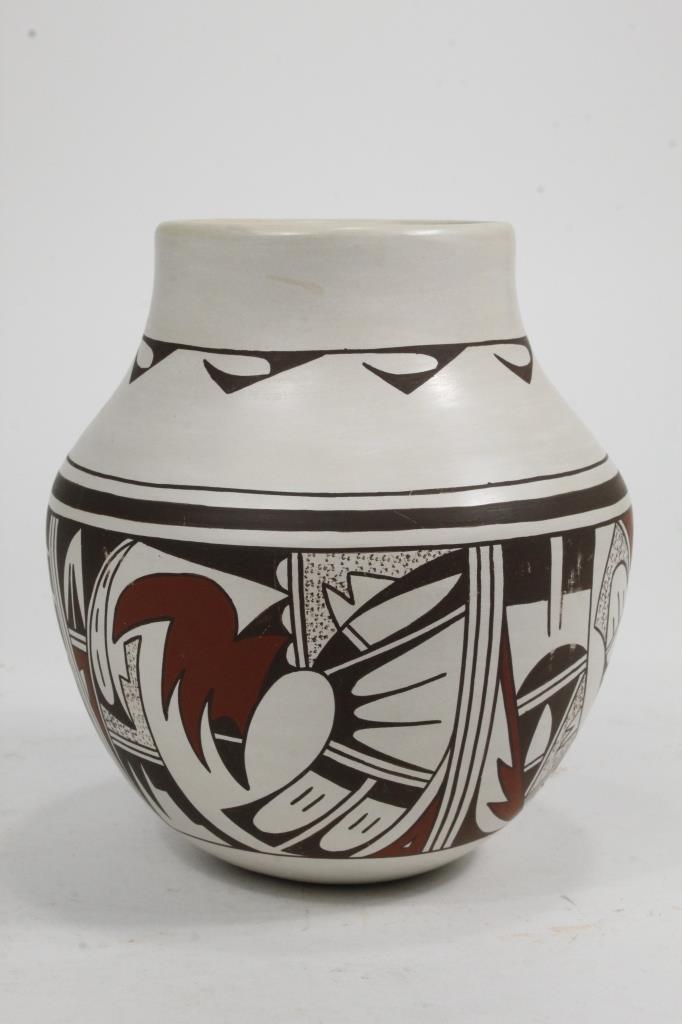 Hopi Polychrome Pot, Joy Navasie Frog Woman (1 of 4)
