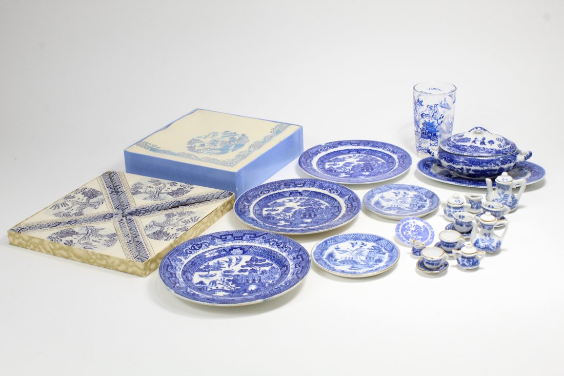 Children and Doll Willow Sets (1 of 6)