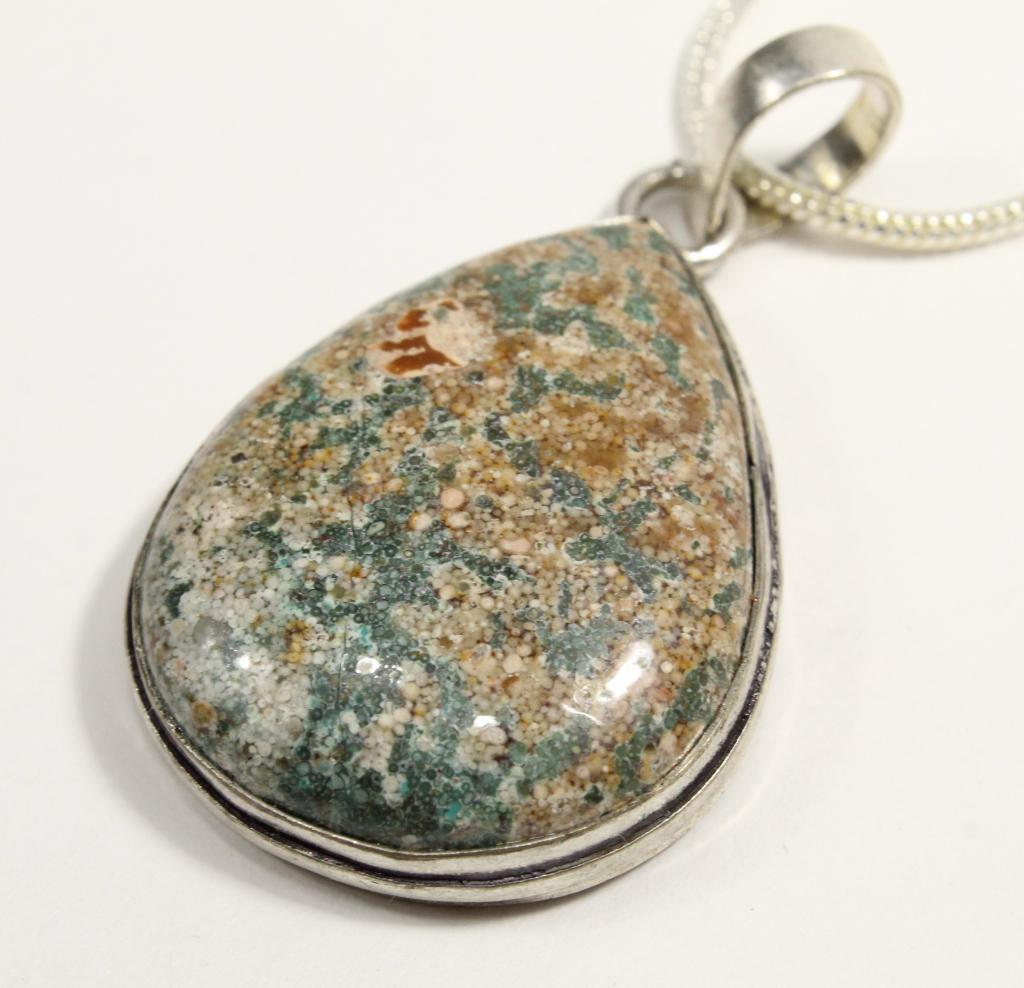 Polished Stone & Sterling Pendant Necklace (1 of 6)