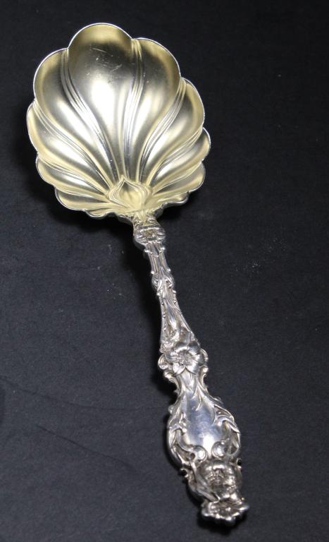 Whiting LILY Sterling Large Berry Spoon (1 of 5)