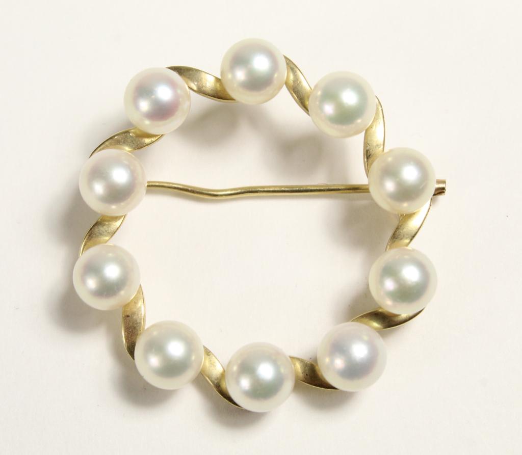 Mikimoto Pearl & 14k Gold Brooch Pin (1 of 4)