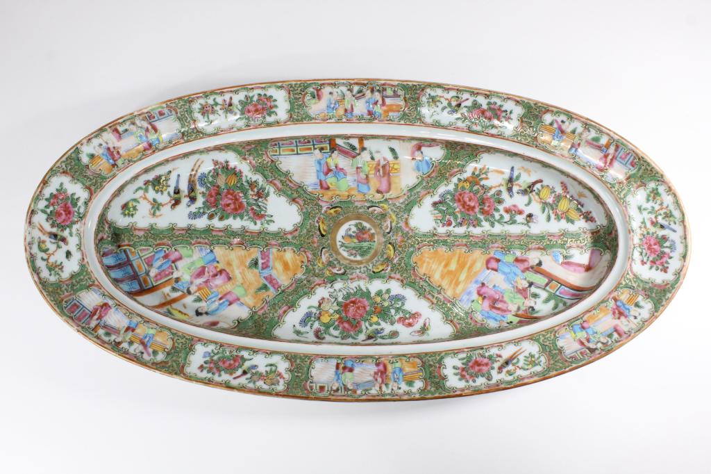 Antique Chinese Export Rose Medallion Fish Platter (1 of 9)