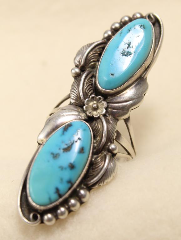 Sylvia Chee Navajo Turquoise & Sterling Ring (1 of 4)