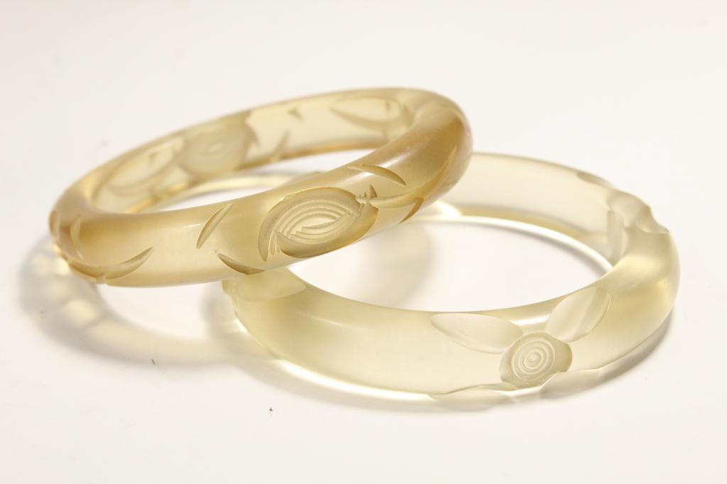 Vintage Carved Bakelite / Lucite Bangle Bracelets (1 of 5)
