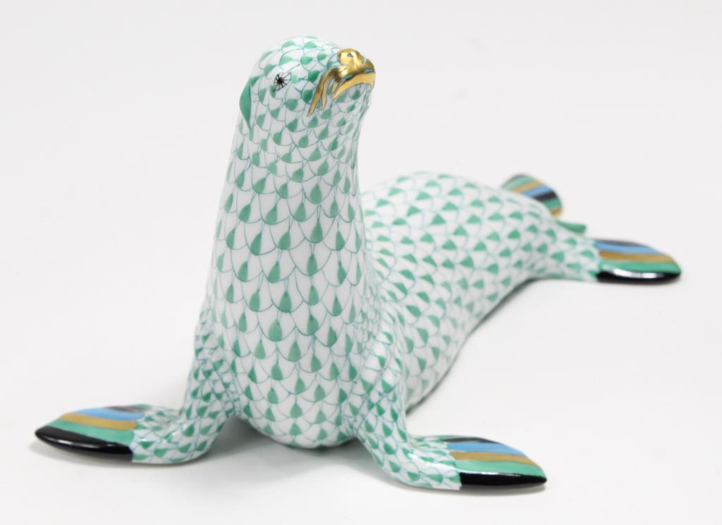Herend Porcelain Seal Green Fishnet Figurine (1 of 7)