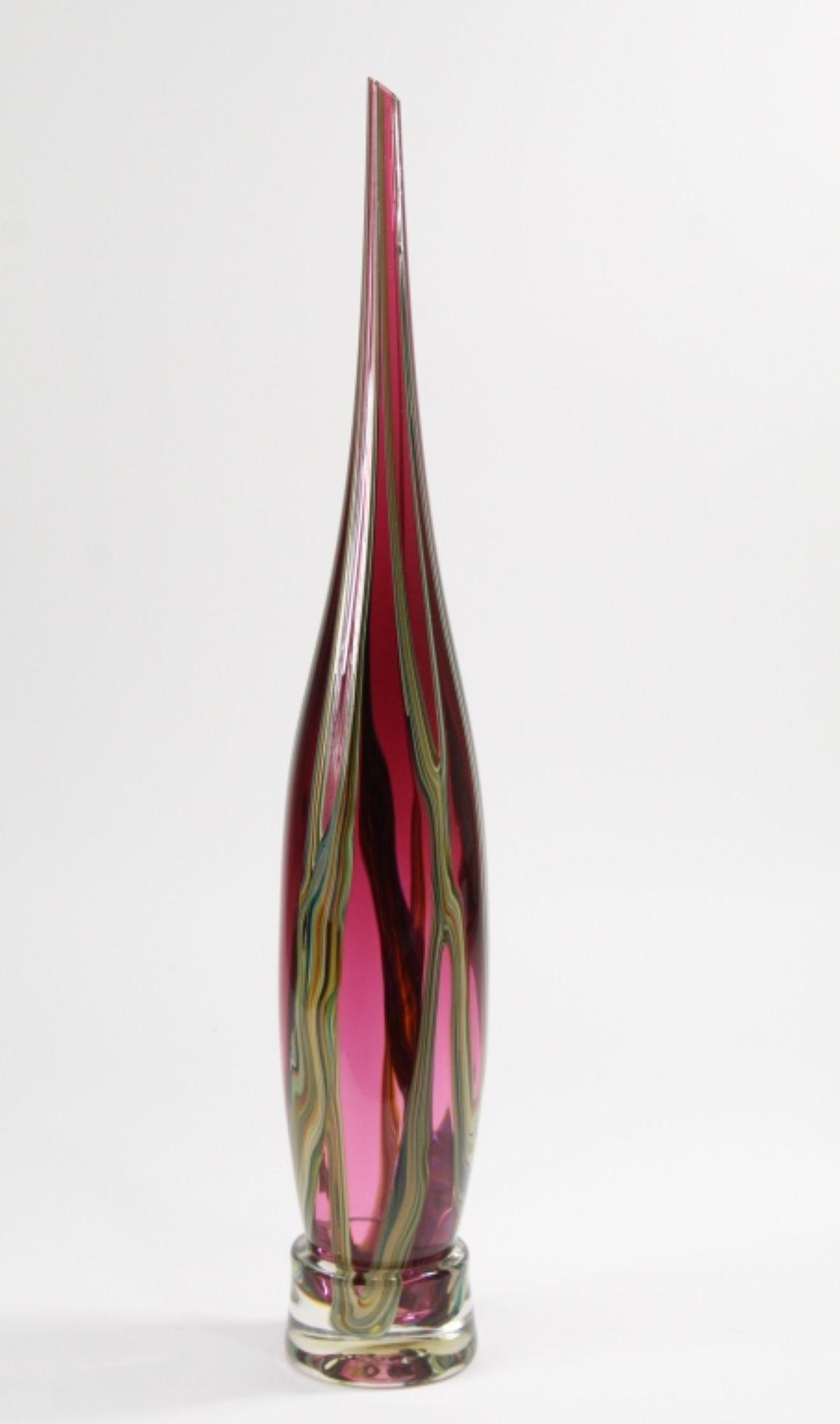 Victor Chiarizia Studio Art Glass Sculpture: Swan style sculpture with straight neck in merlot colored glass. Etched Victor Chiarizia signature to bottom. Much of Chiarizia's work is created using the incalmo technique. Excellent condition. Arti