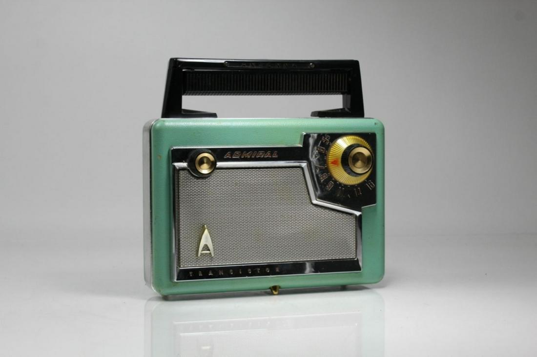 Vintage Admiral Transistor Radio Model 228 (1 of 6)