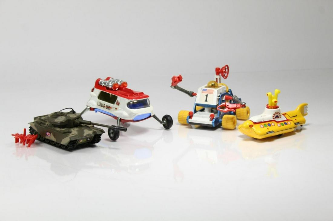 Lot of 4 Vintage Diecast Corgi Toys (1 of 5)