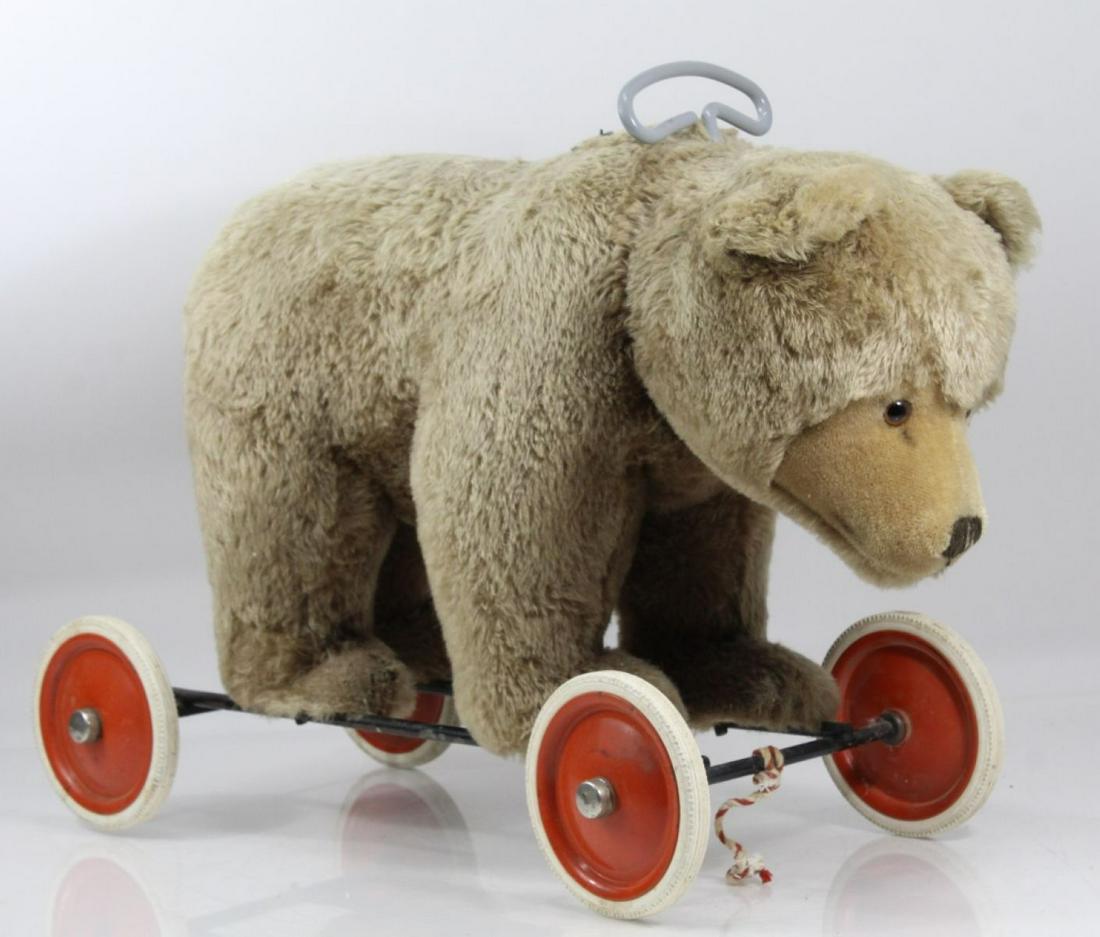 Antique steiff cheap bear on wheels