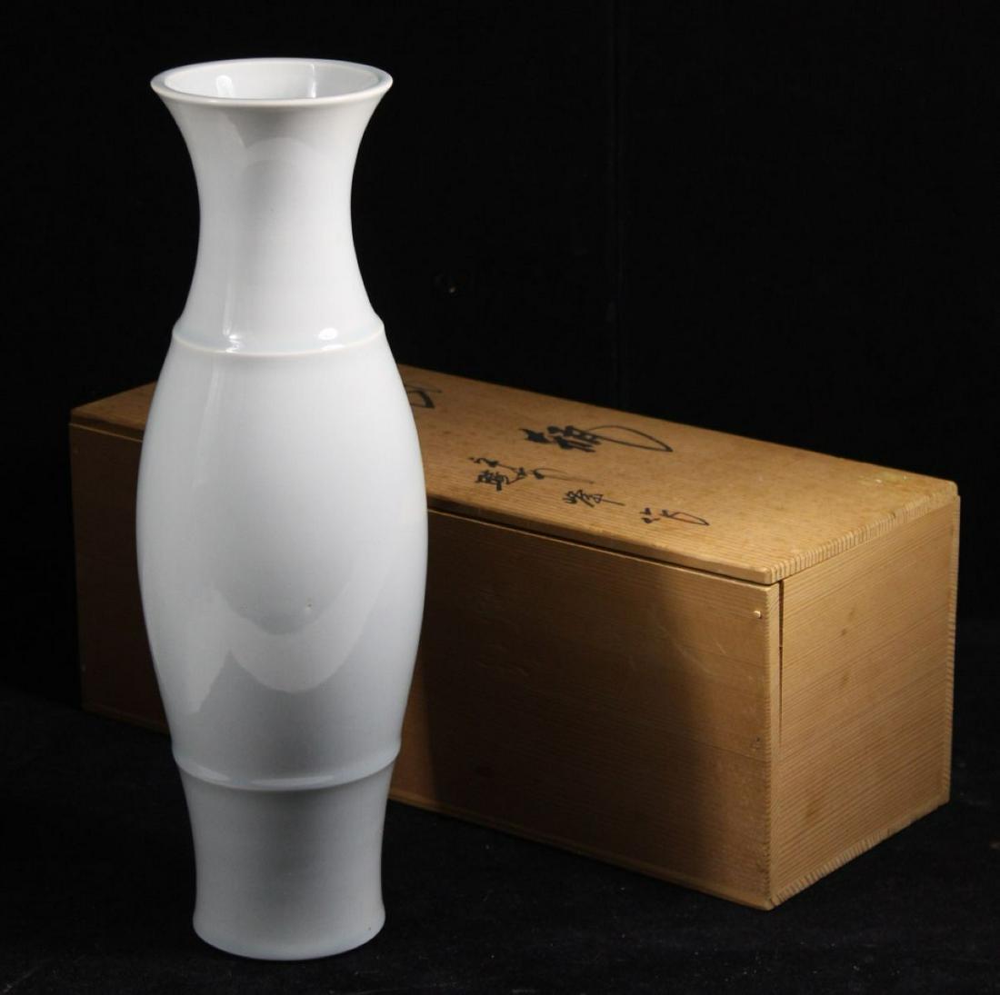 Japanese Celadon Vase with Box (1 of 6)