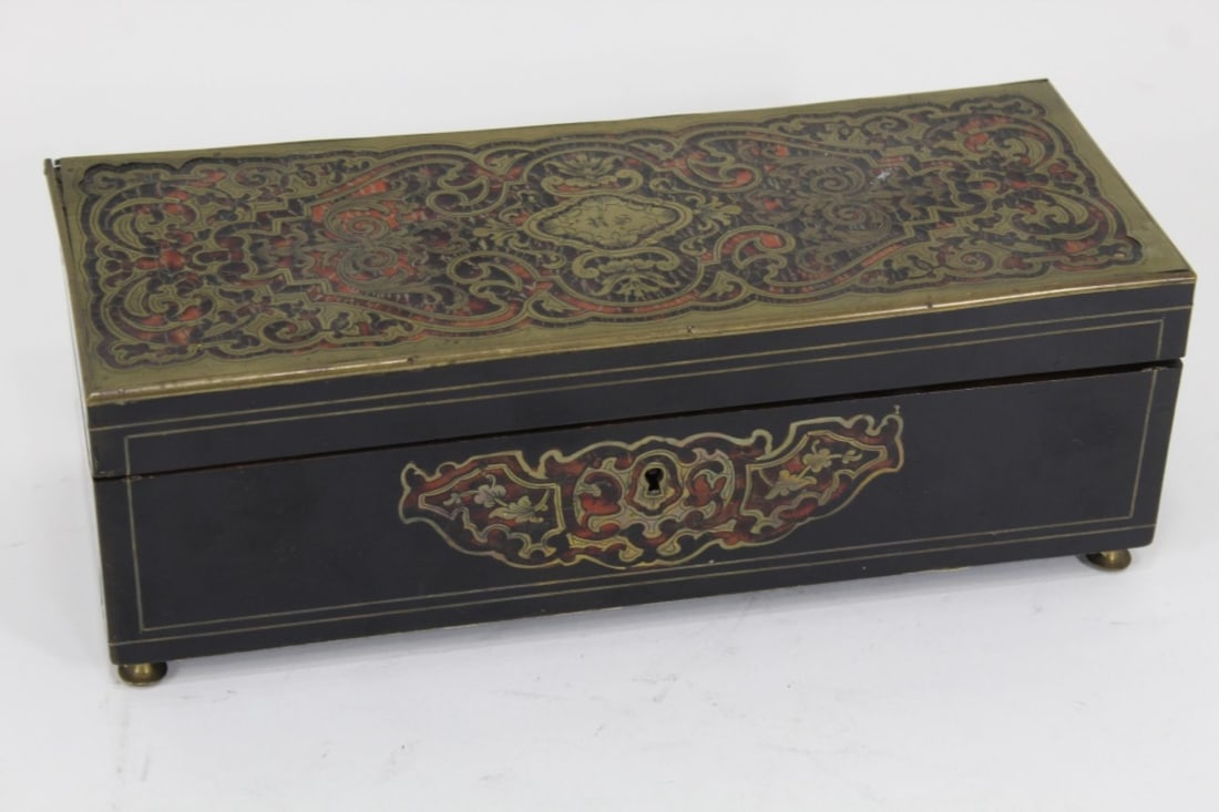 Antique Boule Desk / Music Box: Antique Boule Desk / Music Box 3 1/2" H x 10 3/8" x 4".
