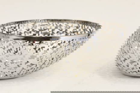 Alessi / Marta Sansoni Stainless CACTUS Bowl: Alessi Italy stainless steel "Catcus" bowl. Stamped to bottom. Good condition with expected signs of use, etc. 3.75" H x 8.25" dia.