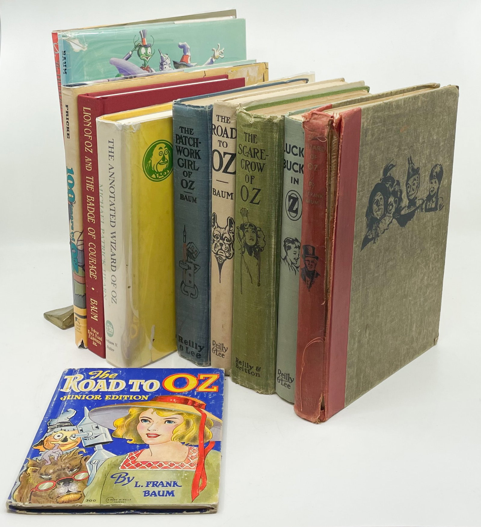 11pc Oz Books- Frank Baum Etc (1 of 5)