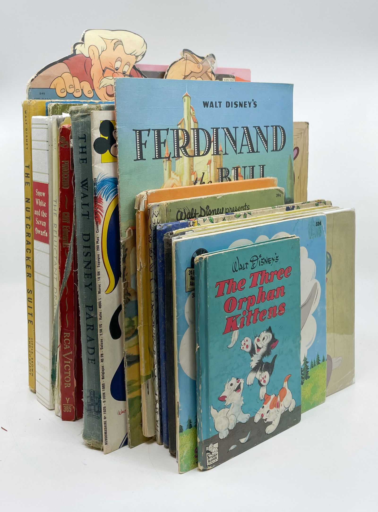 19pc Disney Books & Magazines (1 of 8)