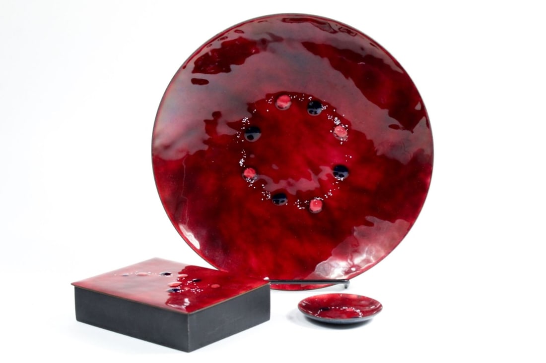Bovano MCM Pigeon Blood Enamel 3 piece Set: Bovano MCM Pigeon Blood Enamel 3 piece Set, including a plate 9" , small dish 2.5" and a covered box 3.75" X 4.75" , decoration raised enamel bubble design Plates with bovano stickers to the base. Top