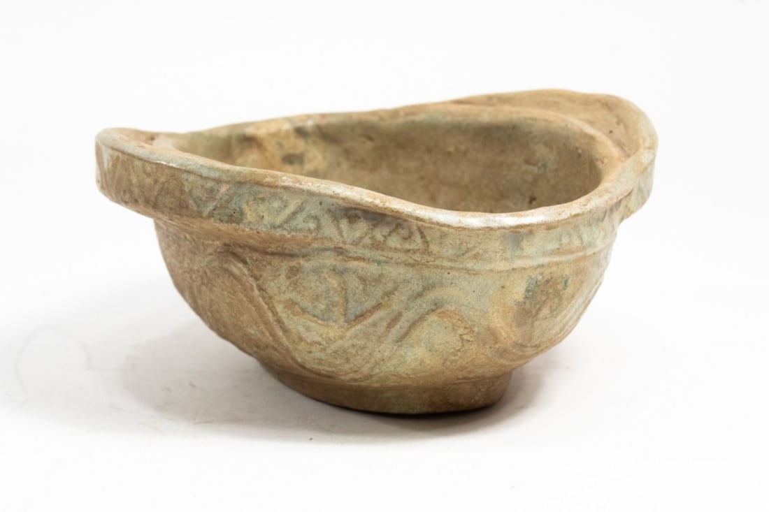 Chinese Han Dynasty Glazed Pottery Ear Cup (1 of 6)