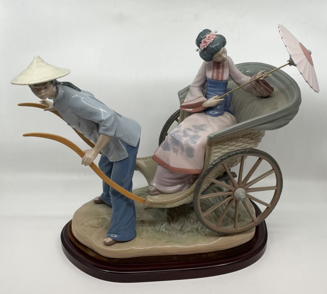 Lladro RICKSHAW RIDE Signed by Salvador Debon (1 of 6)