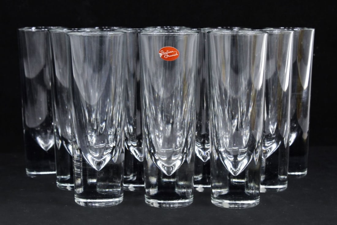 Carlo Moretti / Gumps Bullet Glasses: Set of 12 in good condition. Raised ITALY marks to bottoms. One glass with original label. 6 7/8" H.