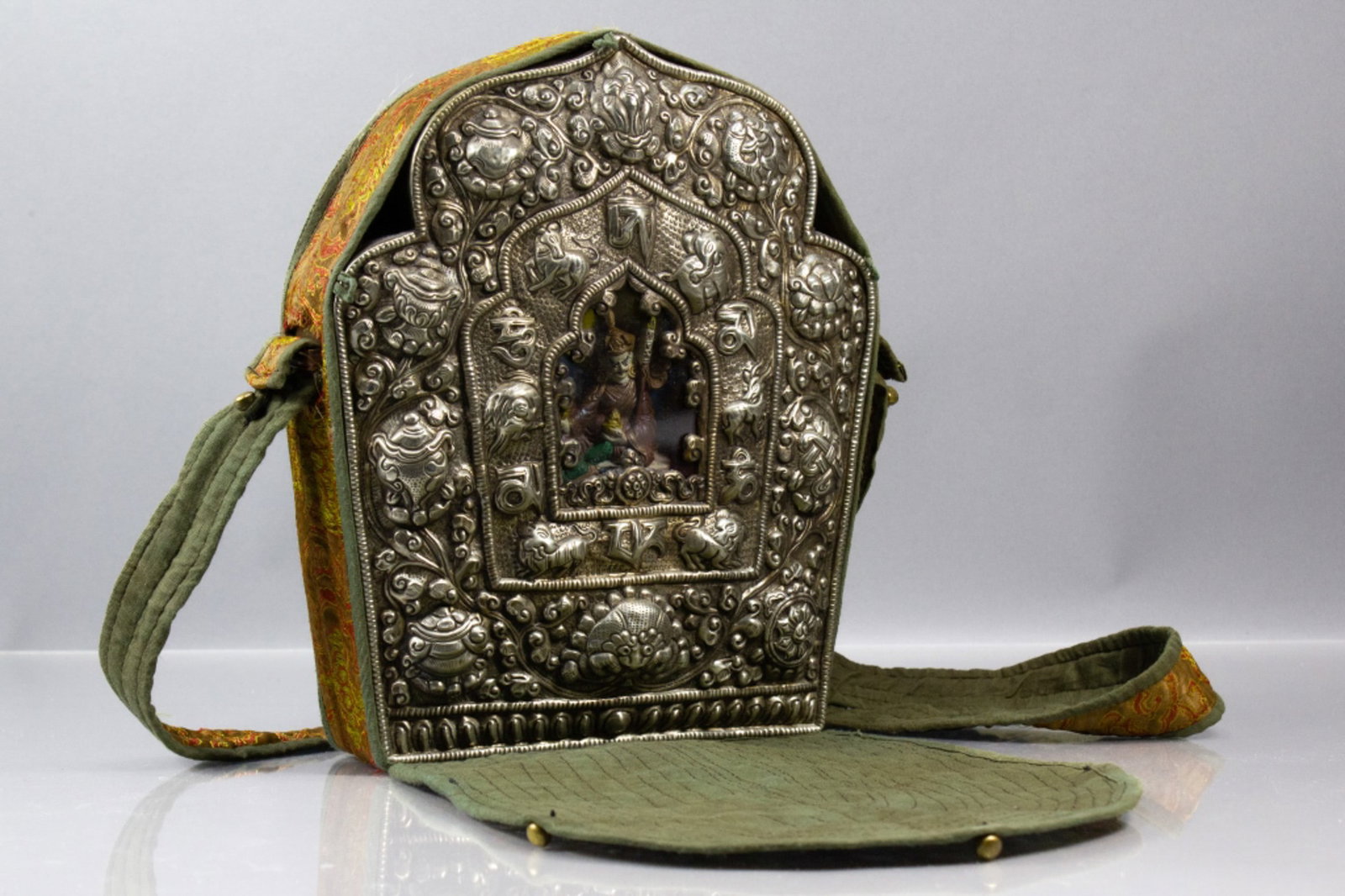 Large Tibetan Ghau / Gawu Box Shrine (1 of 4)