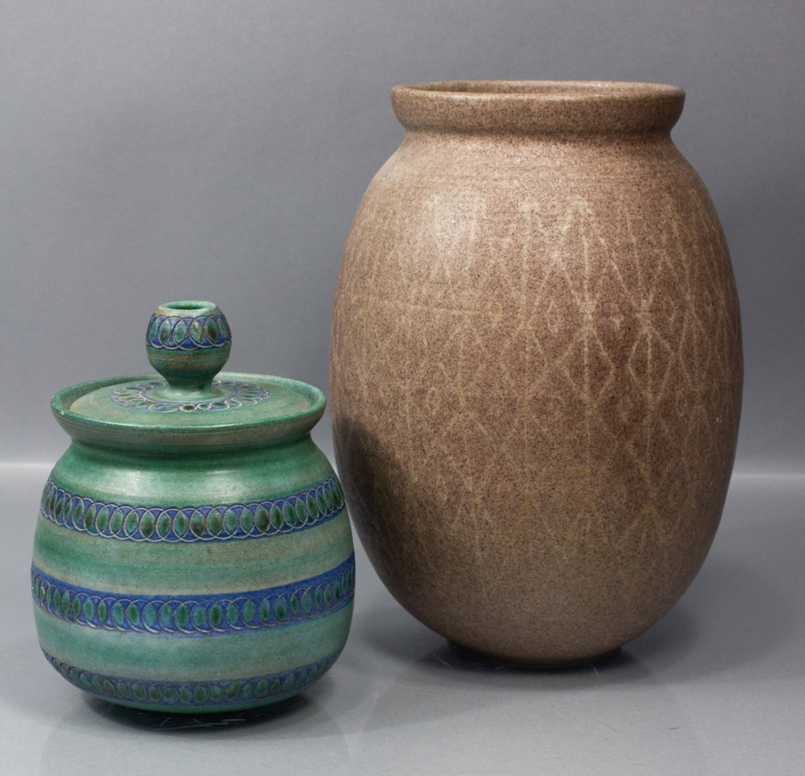 2 Jane Wherrette (WA) Studio Pottery Vase and Jar (1 of 8)