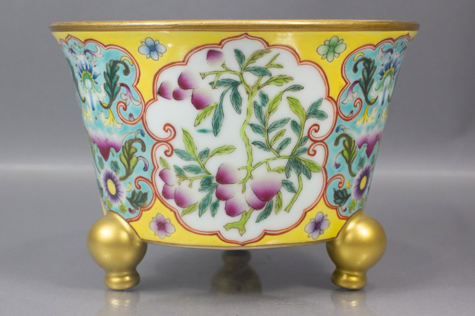 Chinese Famille Rose Footed Bowl / Vase (1 of 7)