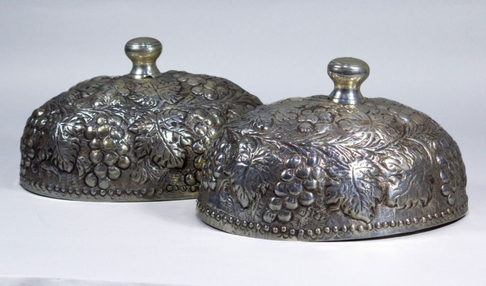 Pair Grapevine Silver Plate Meat Cover Domes (1 of 8)