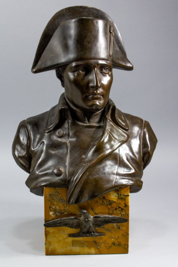 Raphael Nannini "NAPOLEON" Bust Lamp Base (1 of 10)