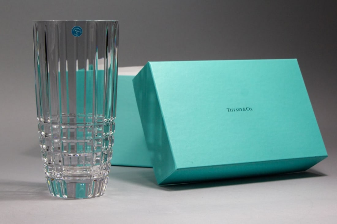 Tiffany & Co PLAID Crystal Vase 9" (1 of 6)