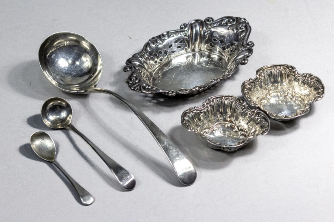 Antique English Hallmarked Sterling Table Items (1 of 10)