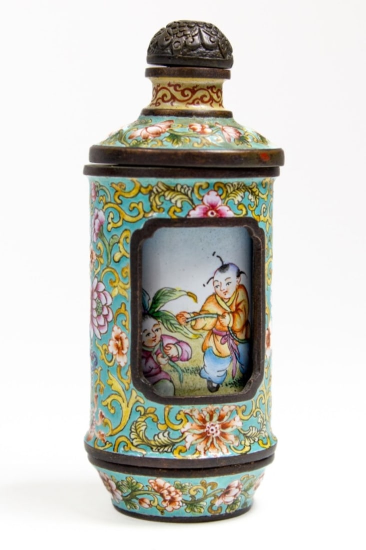 Chinese Canton Enamel Rotating Snuff Bottle (1 of 6)