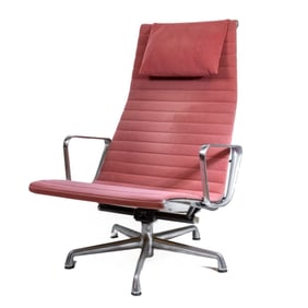 Eames Aluminium Group Lounge Chair Mauve